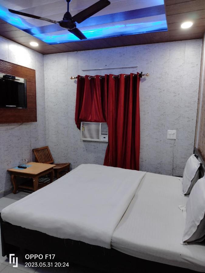 Hotel Diamond Palace Чандигарх Экстерьер фото