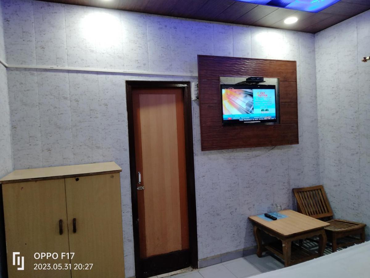 Hotel Diamond Palace Чандигарх Экстерьер фото