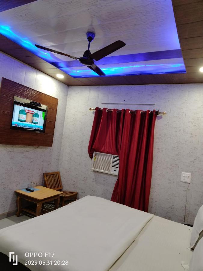 Hotel Diamond Palace Чандигарх Экстерьер фото